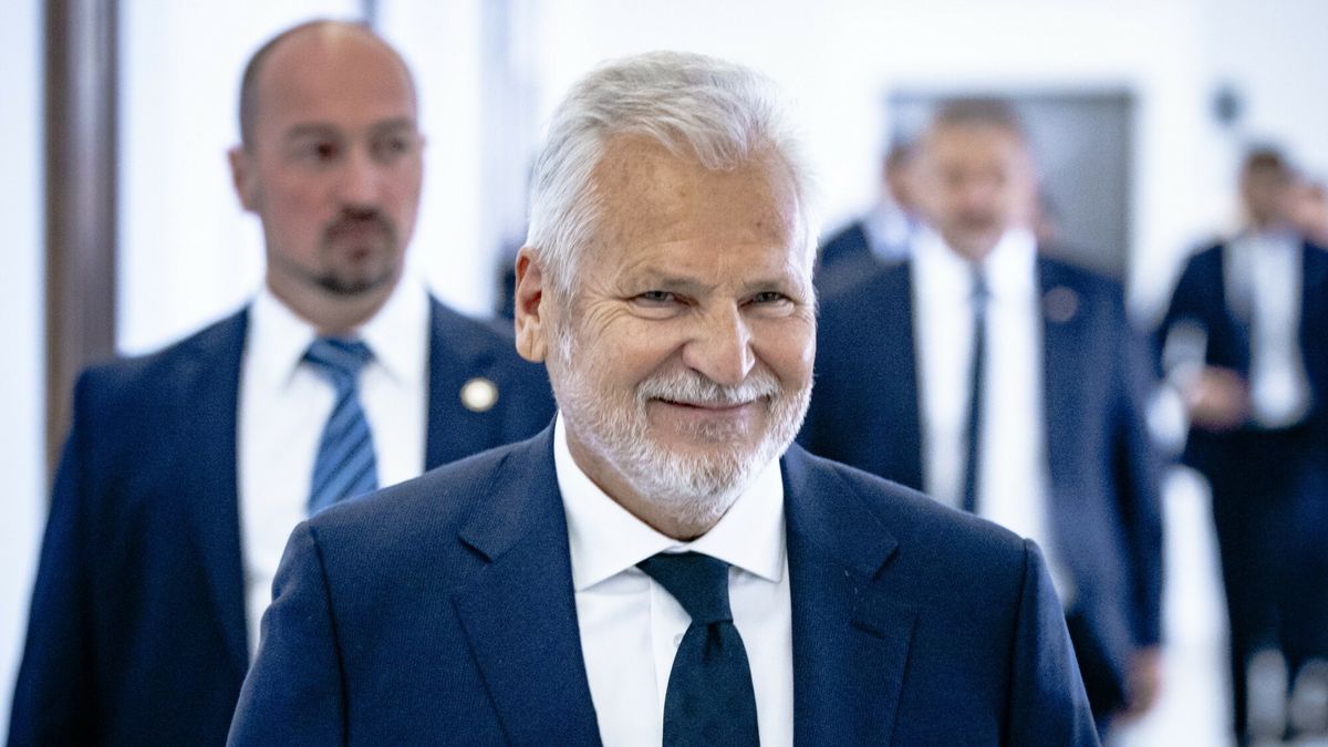 Zaprzysi??enie Prezydenta RP Karola Nawrockiego
06.08.2025 Warszawa Zaprzysiezenie Prezydenta RP Karola Nawrockiego fot. Filip Naumienko/REPORTER
N/z: Aleksander Kwasniewski
Filip Naumienko/REPORTER