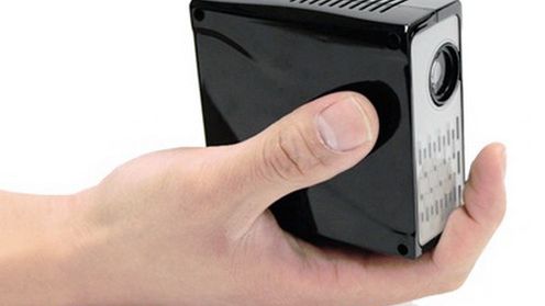 Kieszonkowy projektor od AAXA [aktualizacja] 1