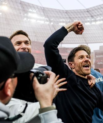 Odważny pomysł kibiców Bayeru. Xabi Alonso zastąpi Bismarcka?