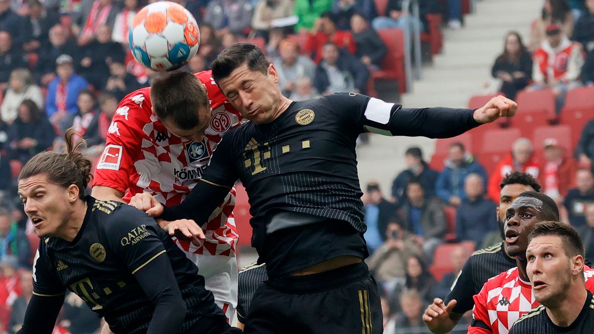 PAP/EPA / Na zdjęciu: Robert Lewandowski