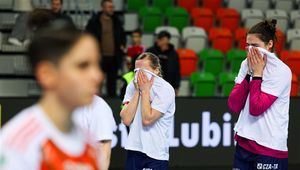 Ich koleżanka wygrała walkę o życie. Wzruszające sceny po meczu Piotrcovii