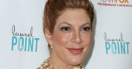 "Beverly Hills, 90210": Tori Spelling w bardzo dziwnej kreacji