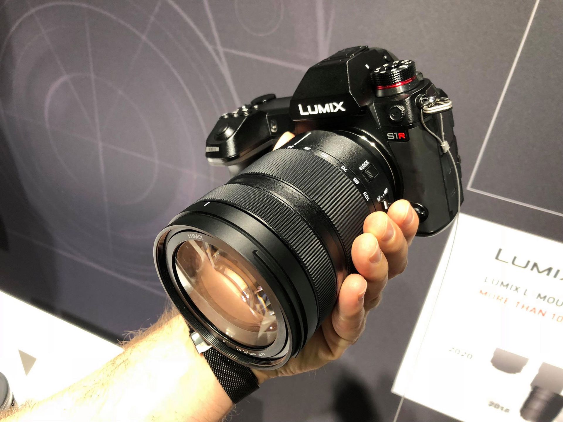 Panasonic Lumix S1R i S1 - pełnoklatkowe bezlusterkowce bez kompromisów 4