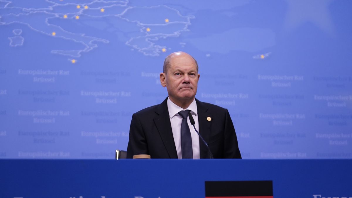 BRUSSELS, BELGIUM - FEBRUARY 01: Olaf Scholz
Federal Chancellor of Germany talks with media during the press conference at the end of the EU Summit on February 01, 2024 in Brussels, Belgium. Heads of the 27 European Union states meet in the Belgian capital to discuss the 2021-2027 budgetary plan, whilst focusing on Hungary's blocking of a 50 billion Euro (54 billion USD) military and financial support package for Ukraine. (Photo by Pier Marco Tacca/Getty Images)