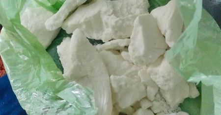 Domowe laboratorium amfetaminy rozbite w Nysie. Policja zabezpieczyła ponad 14 kg narkotyku i półprodukt na kolejne 15 kg