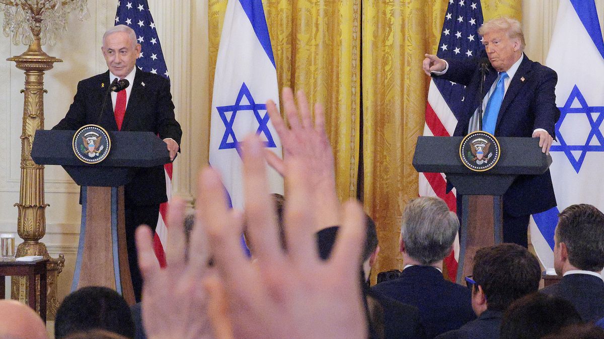 President Trump Meets With Visiting Israeli PM Netanyahu At The White House
WASHINGTON, DC - FEBRUARY 04: Reporters raise hands to ask questions as Israeli Prime Minister Benjamin Netanyahu and U.S. President Donald Trump speak during a joint press conference held in the East Room of the White House on February 04, 2025 in Washington, DC. Netanyahu is the first foreign leader to visit Trump since he returned to the White House last month. (Photo by Chip Somodevilla/Getty Images)
Chip Somodevilla