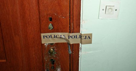 Po śmierci sąsiada zerwał policyjny plomby. Z mieszkania wyniósł... telewizory
