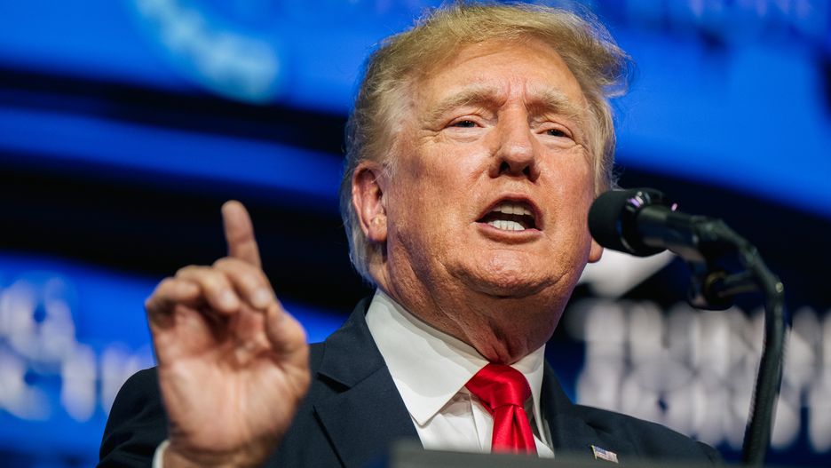 Donald Trump wezwał Putina do ujawnienia brudów na temat Bidenów 