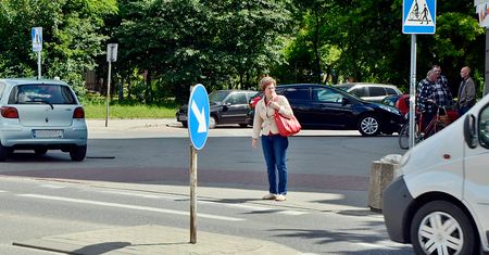 Czy pieszy w Polsce będzie miał pierwszeństwo przed przejściem?