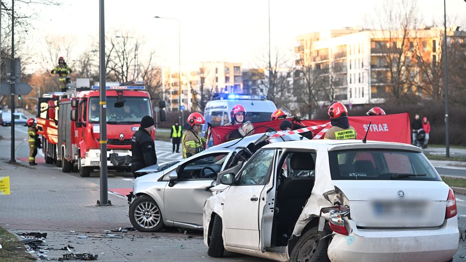 miejsce zdarzenia
Radek Pietruszka
marywilska, ofiara, osobowe, osobowych, samochod�w, samoch�d, wypadek, zderzenie