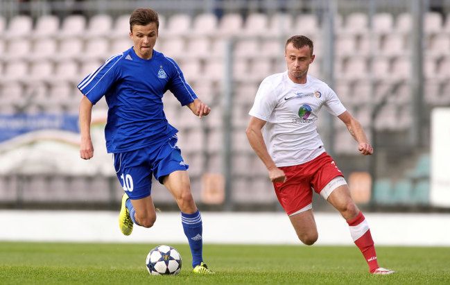 Zmagania IV-ligowców w Jaworznie niewielu interesują. Stadion świeci pustkami.