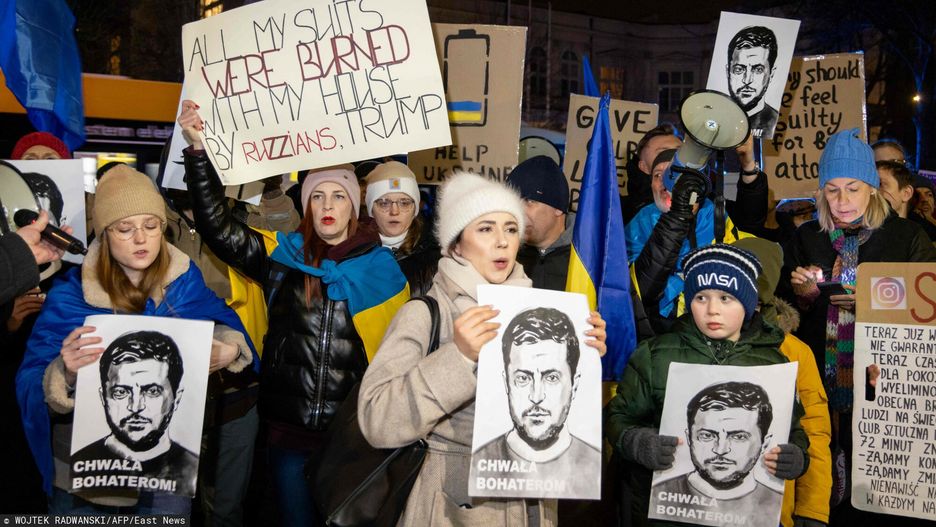 Protest Ukraińców przed ambasadą USA w Warszawie