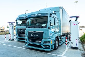 Ładowarki do aut elektrycznych to za mało. Potrzebne są miliardy złotych