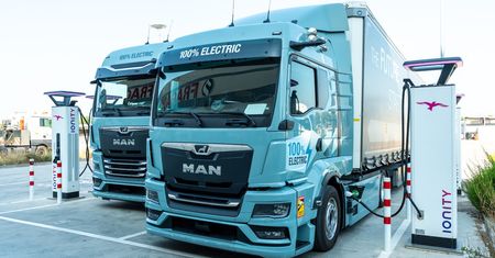 Ładowarki do aut elektrycznych to za mało. Potrzebne są miliardy złotych