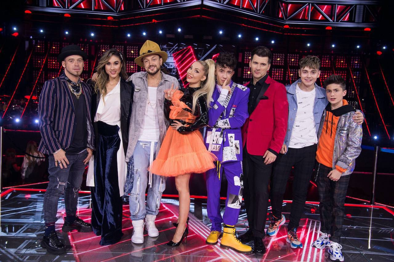 The Voice Kids III
trzecia edycja
Sezon Trzeci
final nagrywany

sesja trenerow i prowadzacych
Dawid Kwiatkowski
Cleo
Baron i Tomson
Ida Nowakowska
Tomasz Kammek
Jan Dabrowski