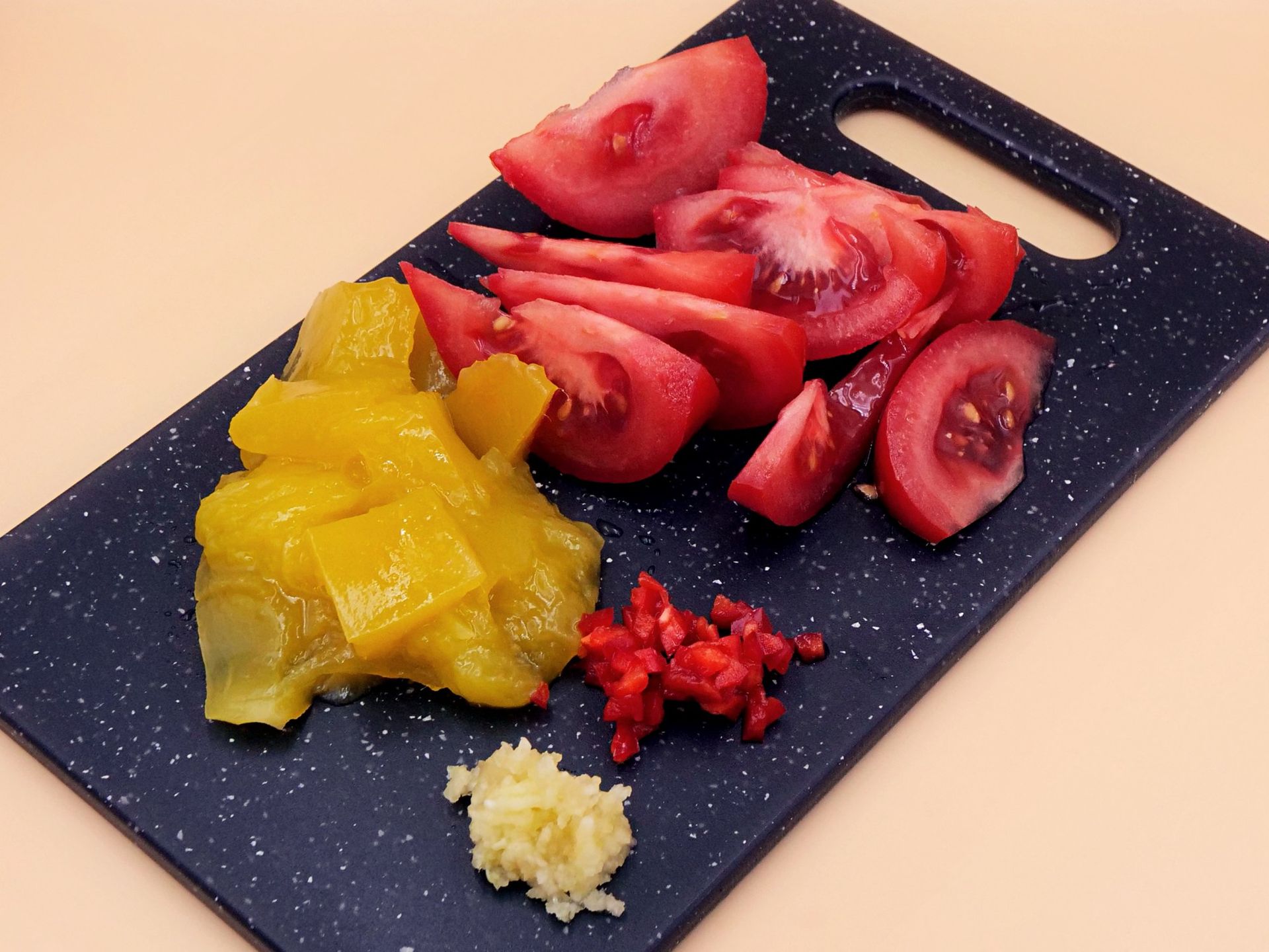 Curry z ryżem, krewetkami i mango przepis