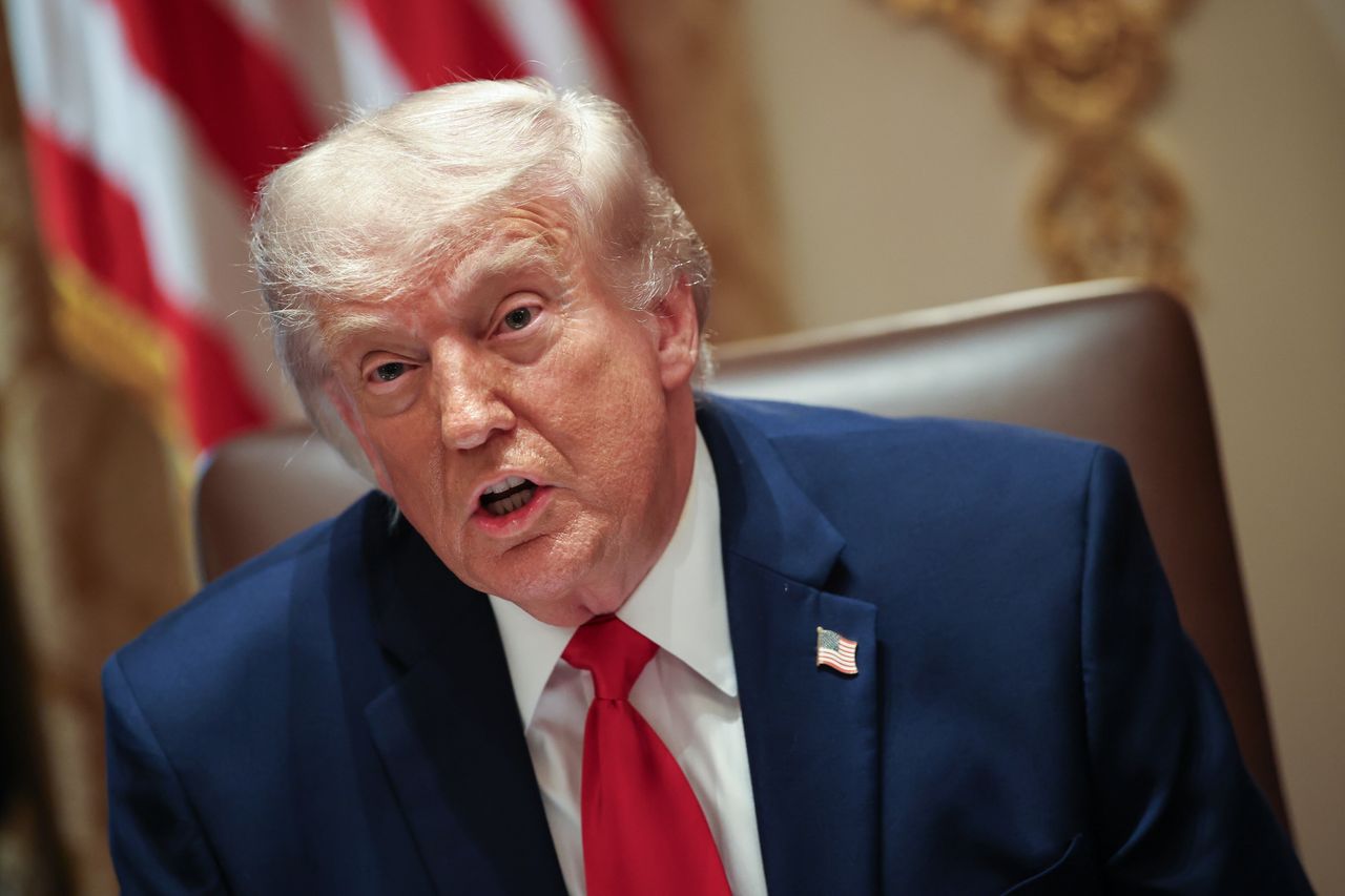 Trump grozi Iranowi. Ceny ropy wystrzeliły