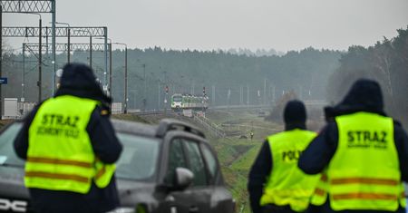 "Niech sami łapią szpiegów". Media: zatrzymani ws. sabotażu bez zarzutów