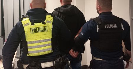 Zatrzymany sprawca wypadku miał trzy promile.
