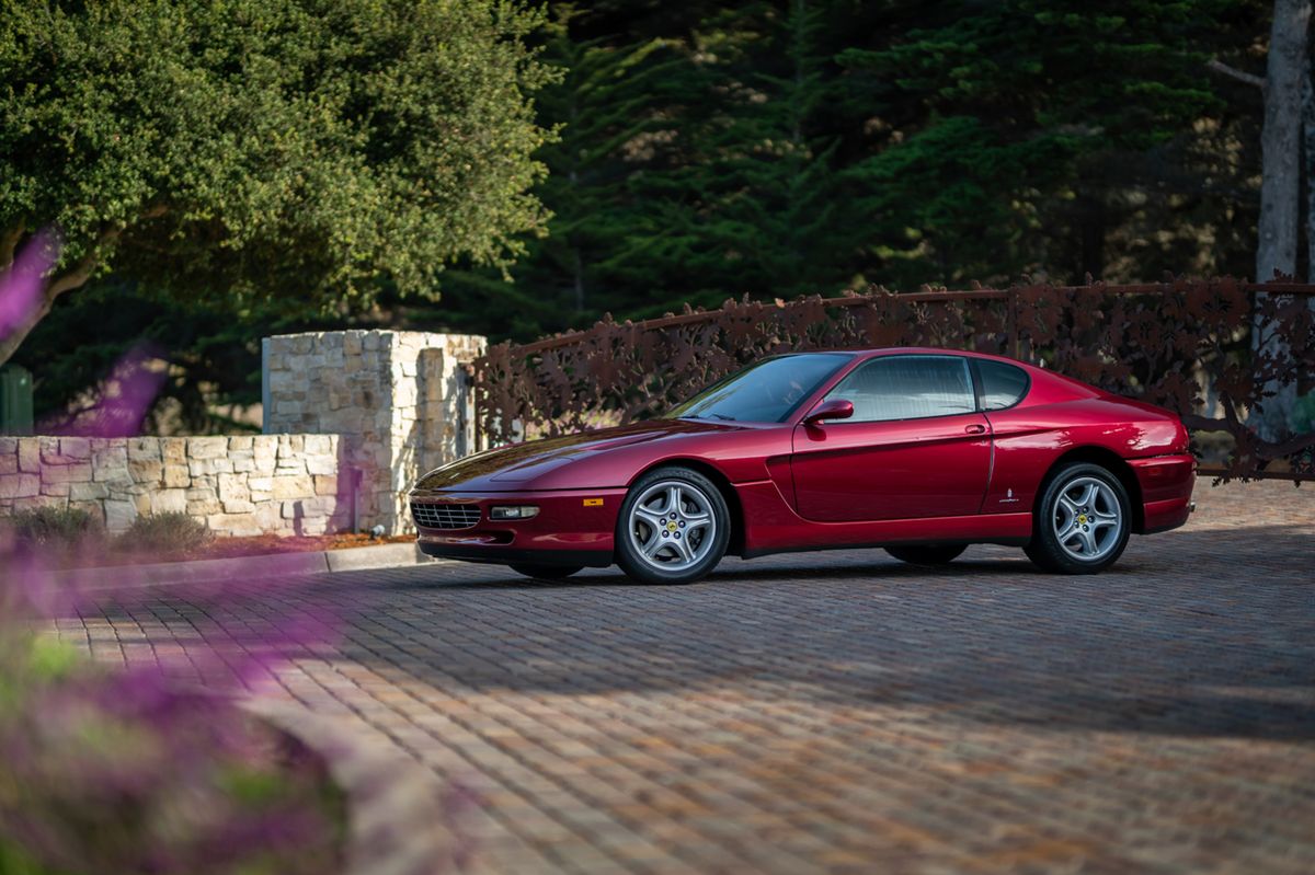 Ferrari 456 GT z manualną skrzynią biegów w wersji przedliftowej wyprodukowano zaledwie 1548 egzemplarzy