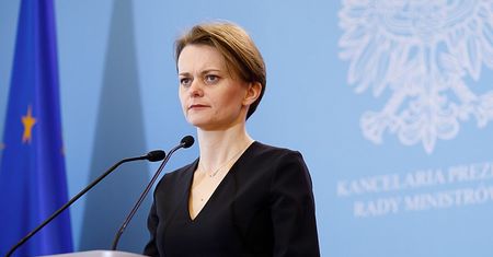Koronawirus. Będą nowe zakazy? Emilewicz: to bardzo możliwe