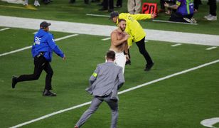 Tego nie pokazali w TV. Dwaj kibice mieli napisy na ciele