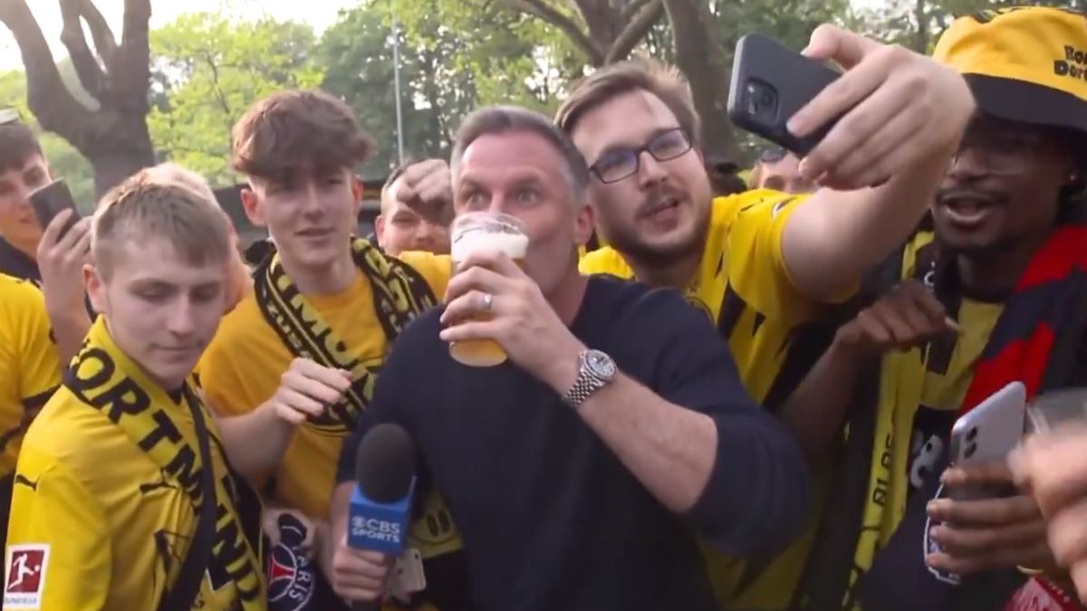 Zdjęcie okładkowe artykułu: Twitter / CBS Sports Golazo / Jamie Carragher w tłumie kibiców BVB