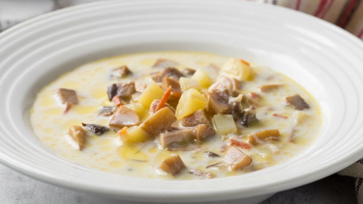 Zupa pieczarkowa w odświeżonej wersji jest doskonała