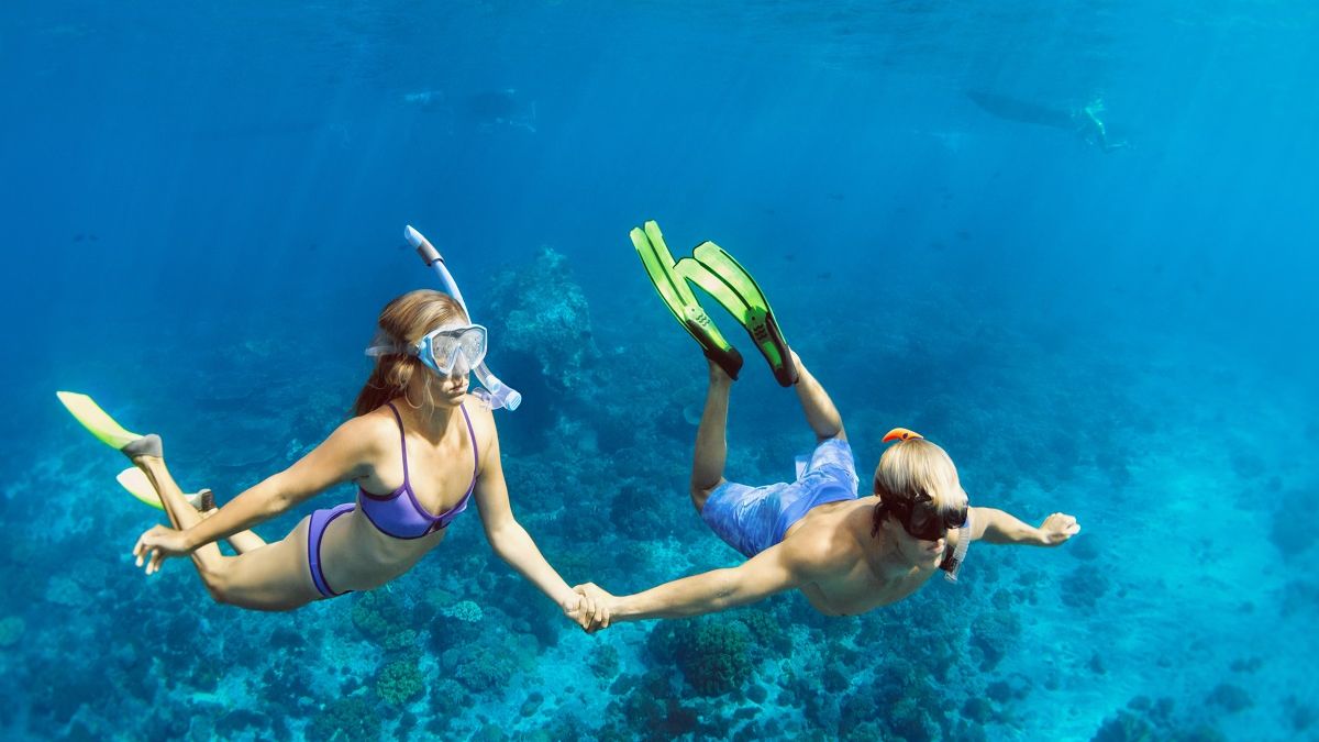 To miały być wakacje życia. Porzucili ich na oceanie. Para pozywa firmę