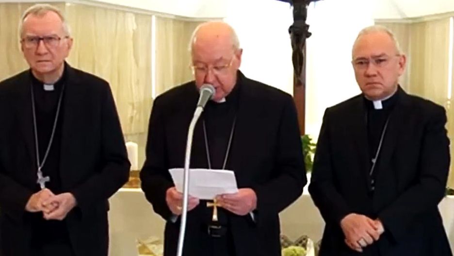 Kardynał kamerling Kevin Farrell informuje o śmierci Franciszka