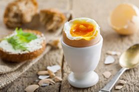 Dlaczego warto jeść jaja w całości (WIDEO)
