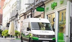 Żabka Polska dzięki współpracy z Volkswagenem testuje elektrycznego e-Craftera