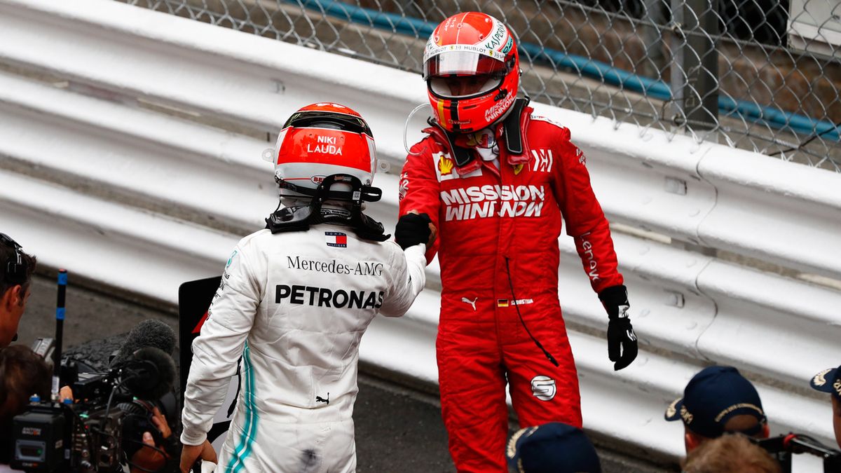 Lewis Hamilton (po lewej) i Sebastian Vettel