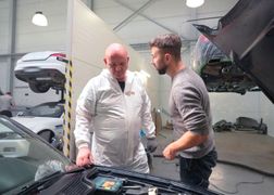 TVN Turbo Jeździć, obserwować