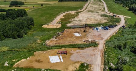 Nieco ponad rok do terminu, a zamiast A2 jest szczere pole. Widmo opóźnienia coraz wyraźniejsze