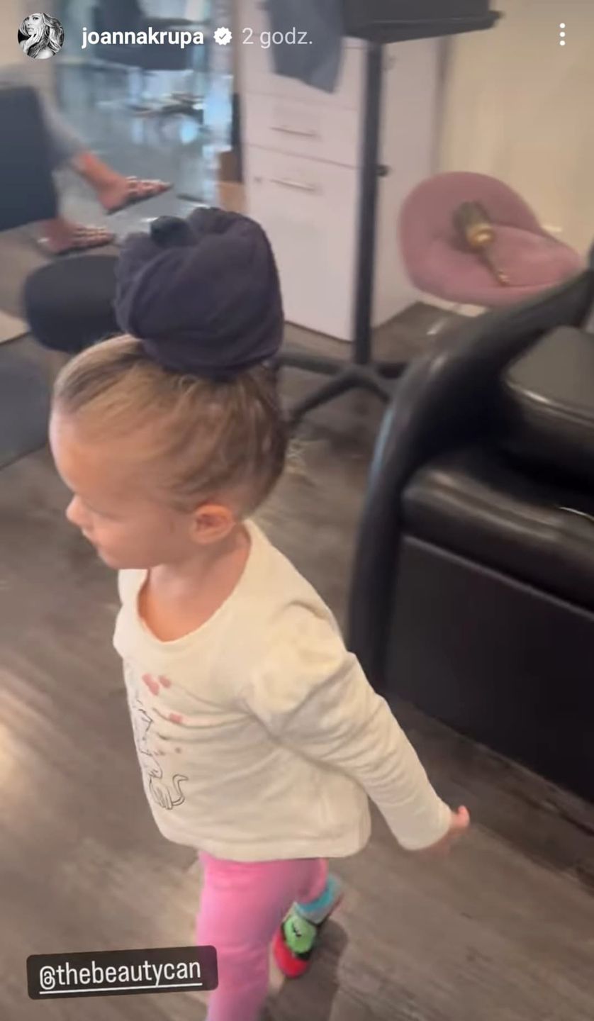 Asha i Joanna Krupa u fryzjera