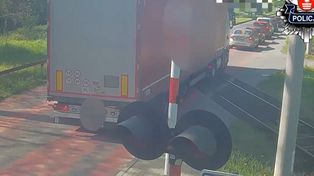 Sucha Beskidzka: Niebezpieczne manewry na torach. Kierowcy ukarani