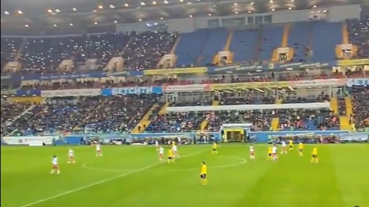 Prawie pełne trybuny podczas meczu w Rostowie