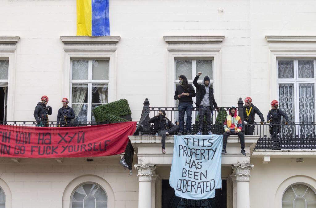 Aktywiście zajęli willę Olega Deripaski w Londynie 