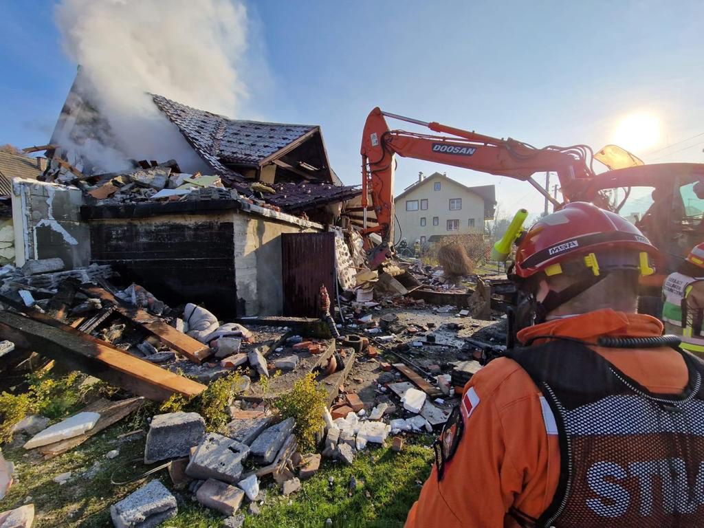 140 ratowników i psy tropiące. Nowe informacje o wybuchu na Śląsku