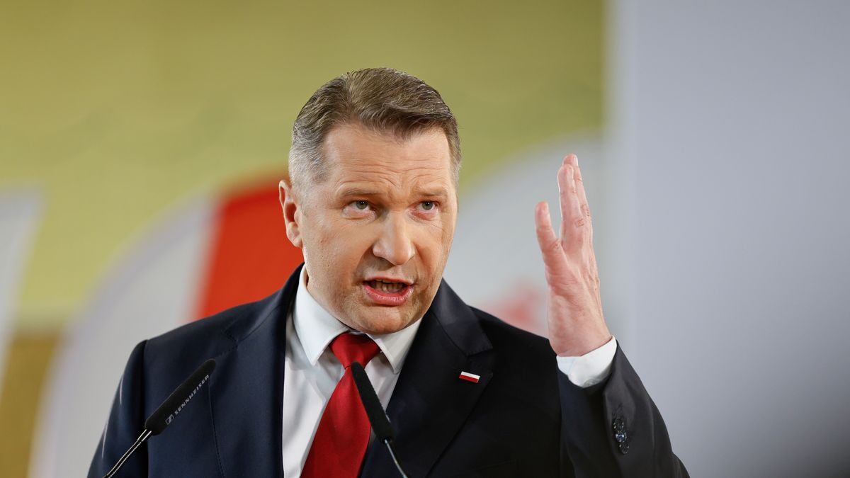 Kalisz, 14.06.2026. Wiceprezes PiS Przemysław Czarnek podczas otwartego spotkania z mieszkańcami z udz. prezesa PiS Jarosława Kaczyńskiego w hali OSRiR w Kaliszu, 14 bm. (jm) PAP/Tomasz Wojtasik