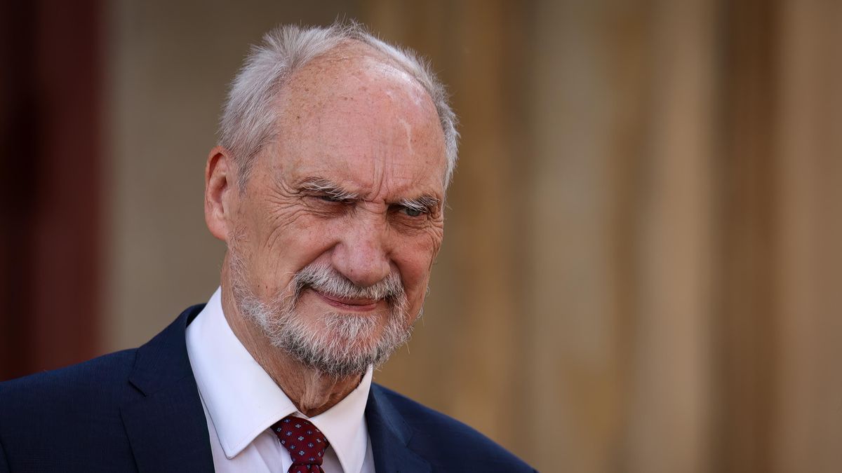 AJest decyzja komisji ws. immunitetu Macierewicza