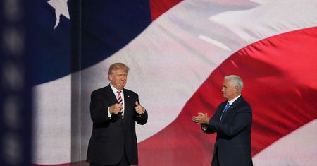 "Atomowa walizka" w ręce Donalda Trumpa. Raz się obraził i ją zabrał