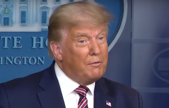 Trump i Vance na celowniku chińskich hakerów. Włamanie do telefonów