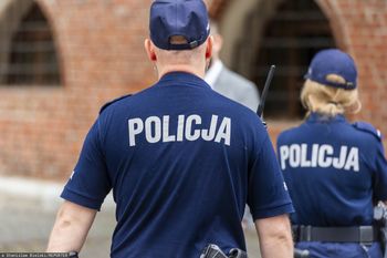 Nagi, krwawiący mężczyzna na mieście. Będzie śledztwo