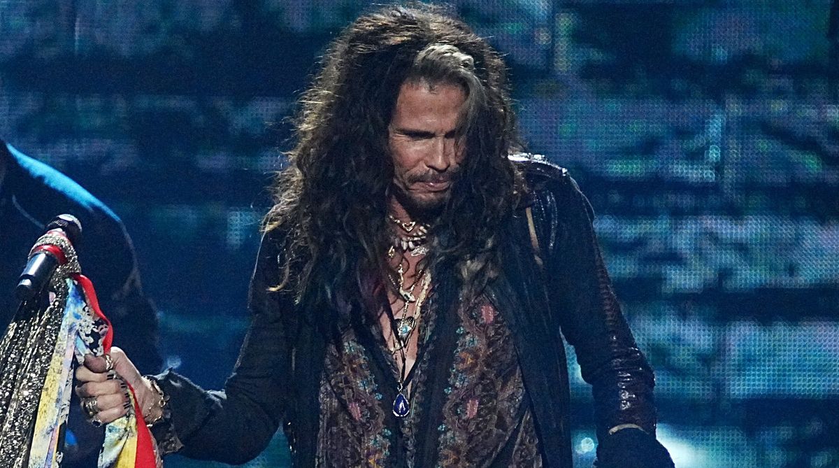 Steven Tyler ma spore problemy