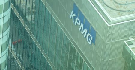 Szef brytyjskiego KPMG kazał pracownikom "przestać narzekać" z powodu pandemii. Zapłacił za to stanowiskiem