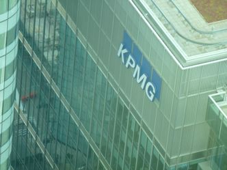 Szef brytyjskiego KPMG kazał pracownikom "przestać narzekać" z powodu pandemii. Zapłacił za to stanowiskiem