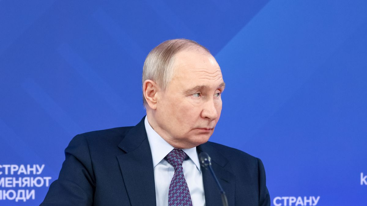 Russian President Putin visits Agency of Strategic Initiatives to Promote New Projects in Moscowepa12755887 Russian President Vladimir Putin attends a meeting with members of Agency of Strategic Initiatives to Promote New Projects in Moscow, Russia, 18 February 2026.  EPA/MIKHAIL METZEL/SPUTNIK/KREMLIN/ POOL MANDATORY CREDIT Dostawca: PAP/EPA.MIKHAIL METZEL/SPUTNIK/KREMLIN/ POOLPutin, Politics, Projects, Russian President