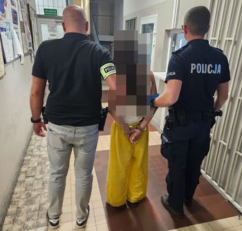 Troje dzieci zniknęło podczas spotkania z matką. Policja odnalazła je nad ranem w innym województwie